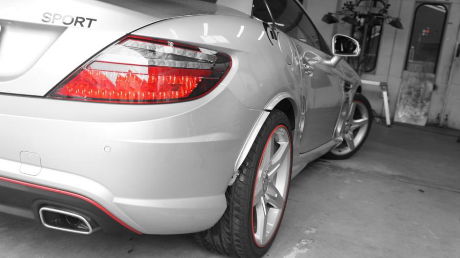 キャリパー塗装施工事例：ベンツSLK　キャリパー塗装　COLOR:#003 Tokyo midnight gold　D-DASHﾉﾝﾀﾞｽﾄﾌﾞﾚｰｷﾊﾟｯﾄ IMG9_1838_7txaMw_sub6.jpg