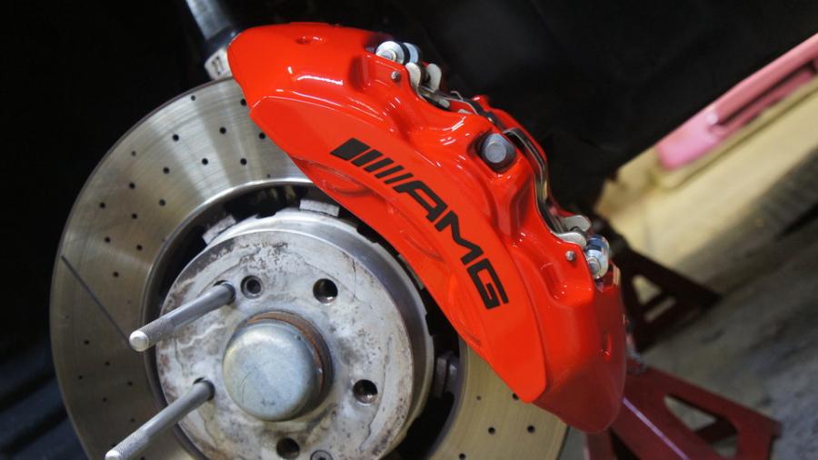 キャリパー塗装施工事例：ベンツCLSシューティングブレーク　キャリパー塗装　COLOR:#001 Italian losso solid IMG9_1847_OhTCY2_sub1.jpg