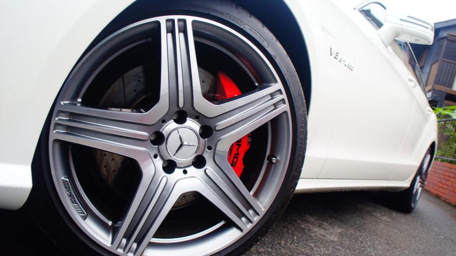 キャリパー塗装施工事例：ベンツCLSシューティングブレーク　キャリパー塗装　COLOR:#001 Italian losso solid IMG9_1847_OhTCY2_sub5.jpg