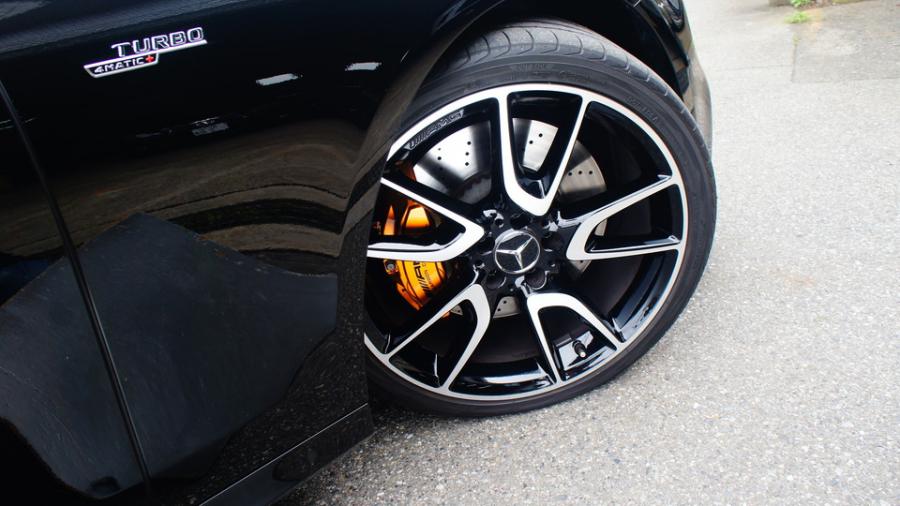 キャリパー塗装施工事例：ベンツE53AMG　キャリパー塗装　COLOR:#030 Royal art pearl orange gold IMG9_1849_dGi3MC_sub1.jpg