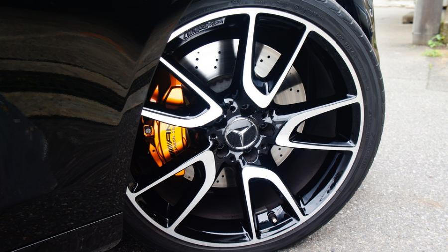 キャリパー塗装施工事例：ベンツE53AMG　キャリパー塗装　COLOR:#030 Royal art pearl orange gold IMG9_1849_dGi3MC_sub2.jpg