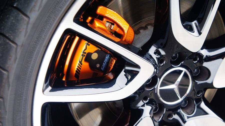 キャリパー塗装施工事例：ベンツE53AMG　キャリパー塗装　COLOR:#030 Royal art pearl orange gold IMG9_1849_dGi3MC_sub3.jpg