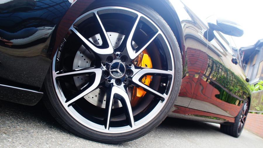 キャリパー塗装施工事例：ベンツE53AMG　キャリパー塗装　COLOR:#030 Royal art pearl orange gold IMG9_1849_dGi3MC_sub5.jpg