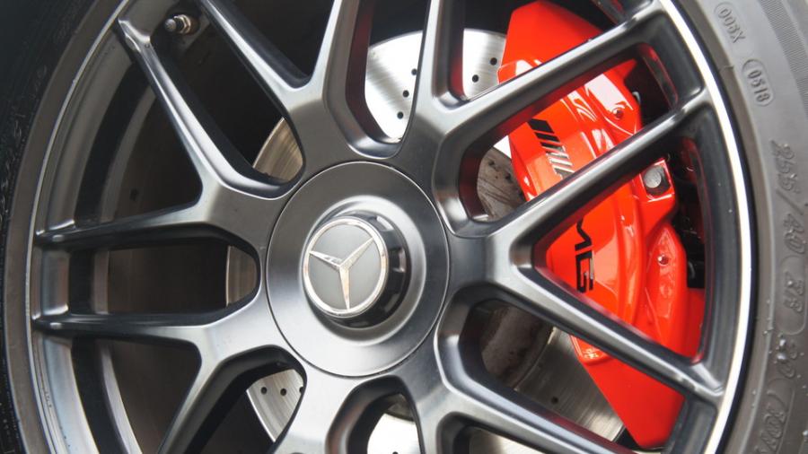 キャリパー塗装施工事例：ベンツS550　キャリパー塗装　COLOR:#001 Italian losso solid IMG9_1874_aedfEN_sub5.jpg