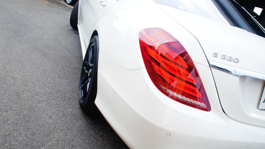 キャリパー塗装施工事例：ベンツS550　キャリパー塗装　COLOR:#001 Italian losso solid IMG9_1874_aedfEN_sub8.jpg