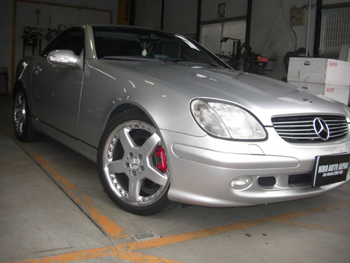 キャリパー塗装施工事例：SLK IMG9_189_k1vFZ3_sub3.jpg