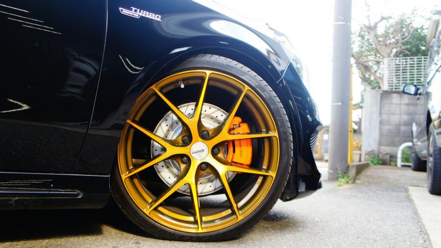 キャリパー塗装施工事例：ベンツCLAｼｭｰﾃｨﾝｸﾞﾌﾞﾚｰｸ　キャリパー塗装COLOR:#1110 Valencia premium orange　ローター加工Type:6SD IMG9_1939_UH5vCU_sub4.jpg