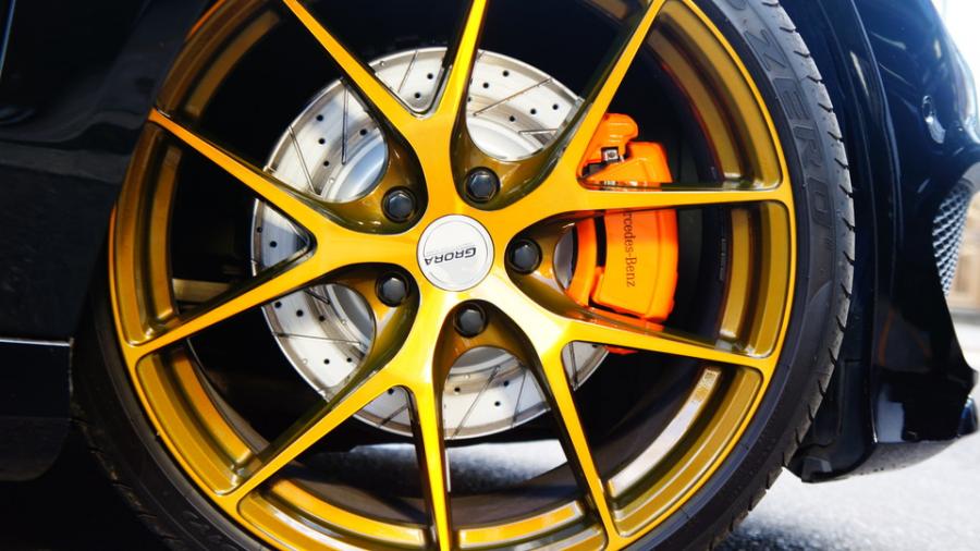 キャリパー塗装施工事例：ベンツCLAｼｭｰﾃｨﾝｸﾞﾌﾞﾚｰｸ　キャリパー塗装COLOR:#1110 Valencia premium orange　ローター加工Type:6SD IMG9_1939_UH5vCU_sub5.jpg