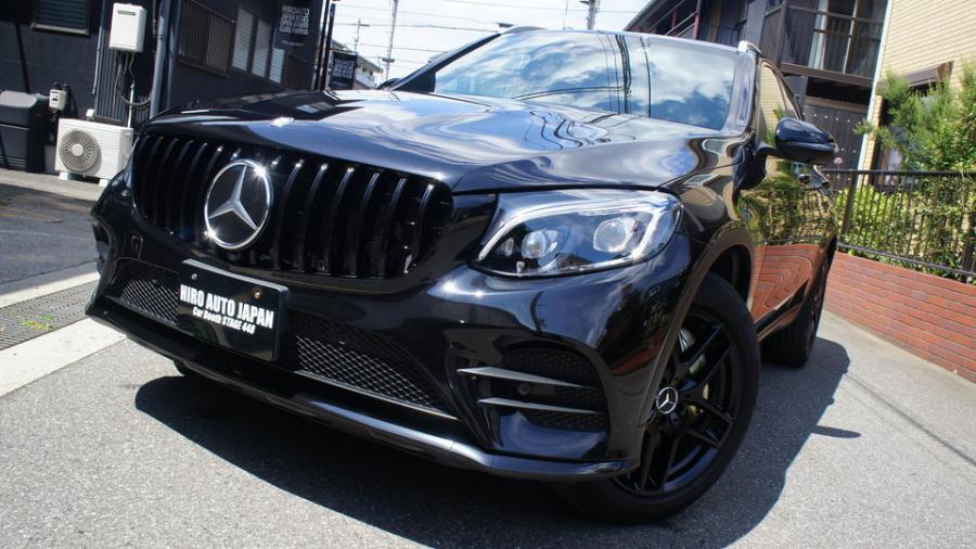 ベンツGLC250　キャリパー塗装COLOR:#008 Flash champagne gold　ホイール塗装：マットブラック　パナメリカーナグリル装着