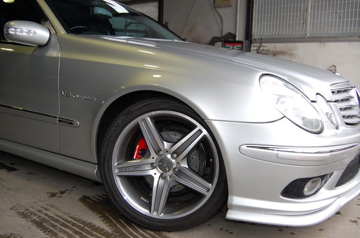 キャリパー塗装施工事例：E-Class W IMG9_200_VLze5x_sub3.jpg