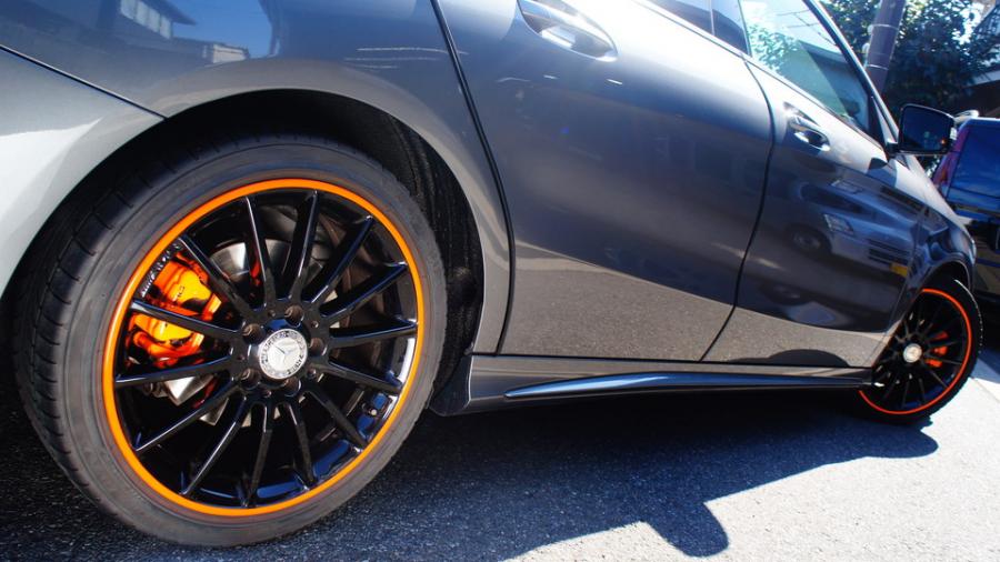 キャリパー塗装施工事例：ベンツCLA250ｼｭｰﾃｨﾝｸﾞﾌﾞﾚｰｸ　キャリパー塗装COLOR:#1110 Valencia premium orange IMG9_2041_5PmuCr_sub8.jpg
