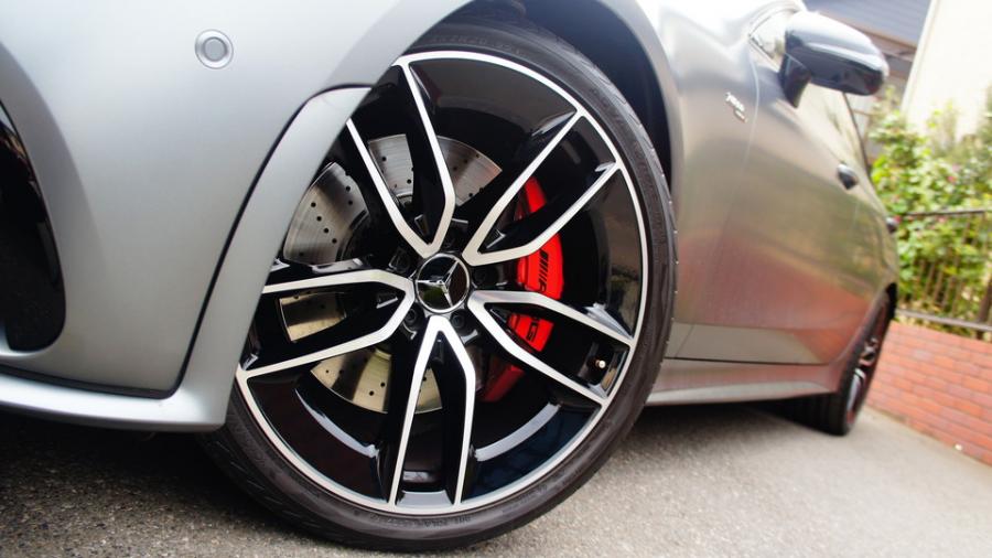 キャリパー塗装施工事例：ベンツCLS53AMG　キャリパー塗装COLOR:#001 Italian losso solid　ローター塗装COLOR:#004 Blast light gray metalic IMG9_2047_uNyywF_sub6.jpg