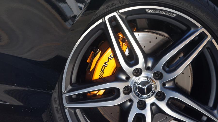 キャリパー塗装施工事例：ベンツE220d　キャリパー塗装COLOR:#030 Royal art pearl orange gold　リアディフューザー取付 IMG9_2062_METRdG_sub4.jpg