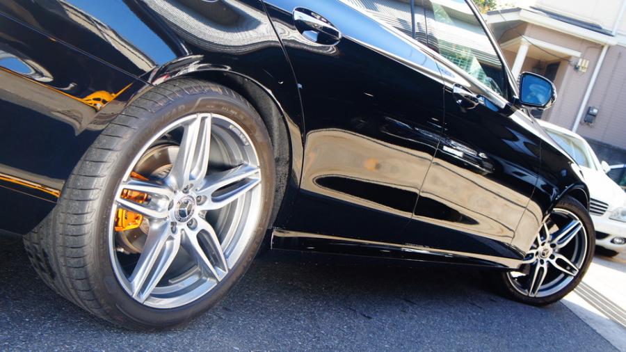 キャリパー塗装施工事例：ベンツE220d　キャリパー塗装COLOR:#030 Royal art pearl orange gold　リアディフューザー取付 IMG9_2062_METRdG_sub5.jpg