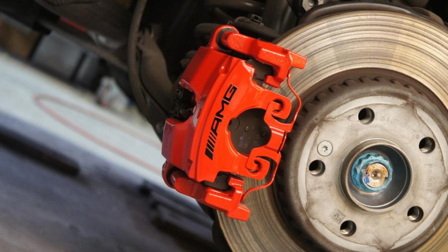 キャリパー塗装施工事例：ベンツCクラスカブリオレ　キャリパー塗装COLOR:#001 Italian losso solid IMG9_2082_BQURIo_sub2.jpg