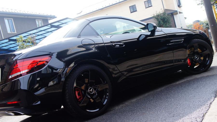 キャリパー塗装施工事例：ベンツSLC　キャリパー塗装COLOR:#001 Italian losso solid　スペーサー装着 IMG9_2100_hcIA0o_sub10.jpg