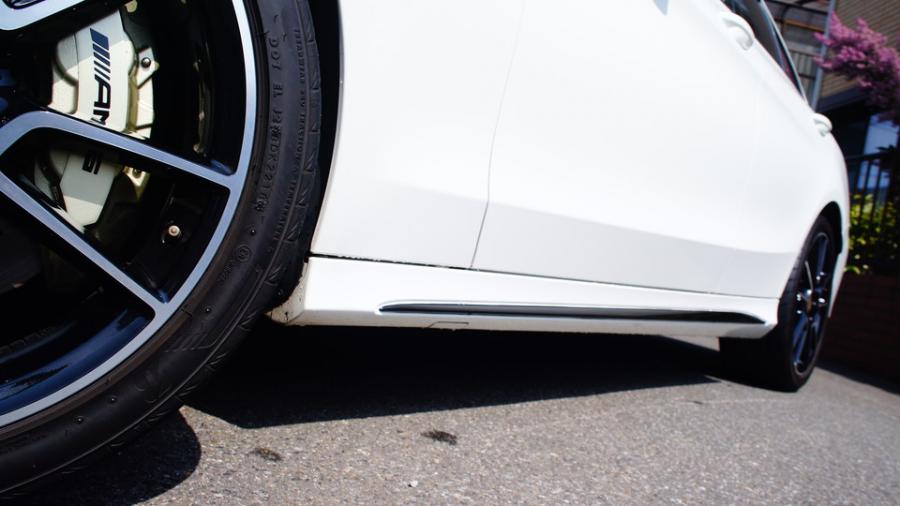 キャリパー塗装施工事例：ベンツC43AMG　キャリパー塗装COLOR:#008 Flash champagne gold　テールライトスモーク塗装　サイドステップ部分ラッピング IMG9_2129_zYBfJF_sub7.jpg