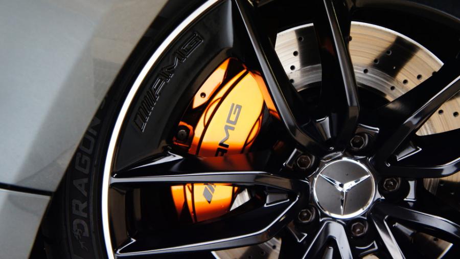 キャリパー塗装施工事例：ベンツCLS53AMG　キャリパー・ローター塗装COLOR:#030 Royal art pearl orange gold、#005 Deep coal black IMG9_2132_90BJRE_sub8.jpg