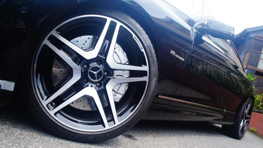 キャリパー塗装施工事例：ベンツCL63AMG　キャリパー塗装COLOR:#052 Premium platinum silver IMG9_2161_C0Sb7m_sub7.jpg