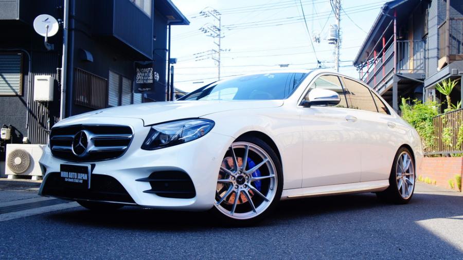 キャリパー塗装施工事例：ベンツE220d　キャリパー塗装COLOR:#1115 Deep marine blue　ローター塗装COLOR:#008 Flash champagne gold IMG9_2167_tNwrkJ_sub6.jpg