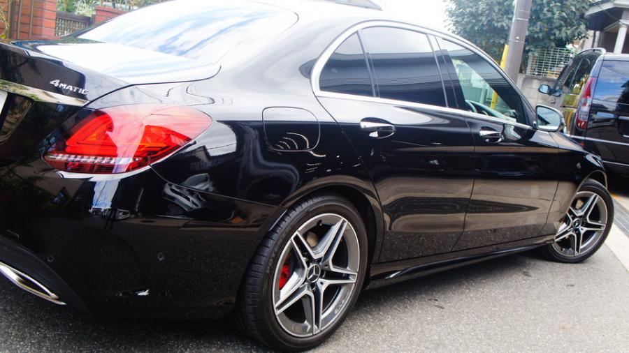 キャリパー塗装施工事例：ベンツCクラス　キャリパー塗装COLOR:#001 Italian losso solid　D-DASH低ダストパット装着 IMG9_2216_SH47QH_sub4.jpg