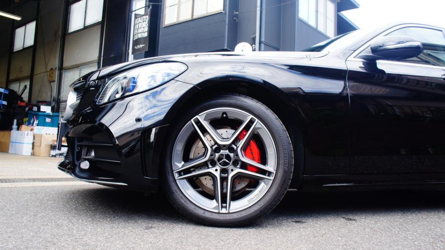 キャリパー塗装施工事例：ベンツCクラス　キャリパー塗装COLOR:#001 Italian losso solid　D-DASH低ダストパット装着 IMG9_2216_SH47QH_sub5.jpg