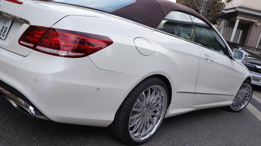 キャリパー塗装施工事例：ベンツEクラスカブリオレ　キャリパー塗装COLOR:#001 Italian losso solid IMG9_2233_i2o9SA_sub5.jpg