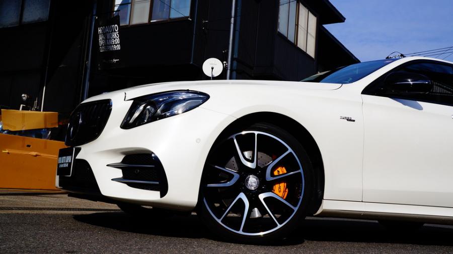 キャリパー塗装施工事例：ベンツE43AMG キャリパー塗装COLOR:#030 Royal art pearl orange gold IMG9_2257_QAoAUA_sub5.jpg