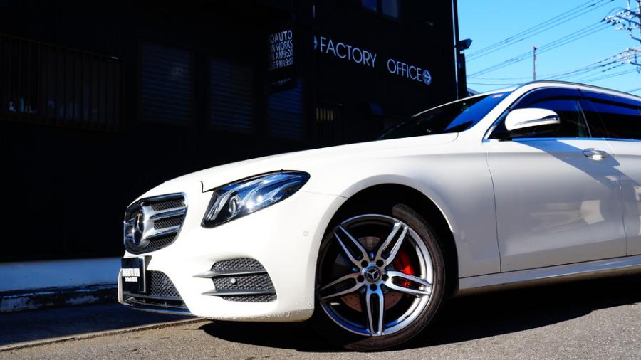 キャリパー塗装施工事例：ベンツE220d　キャリパー塗装COLOR:#001 Italian losso solid IMG9_2260_BEfT7y_sub3.jpg