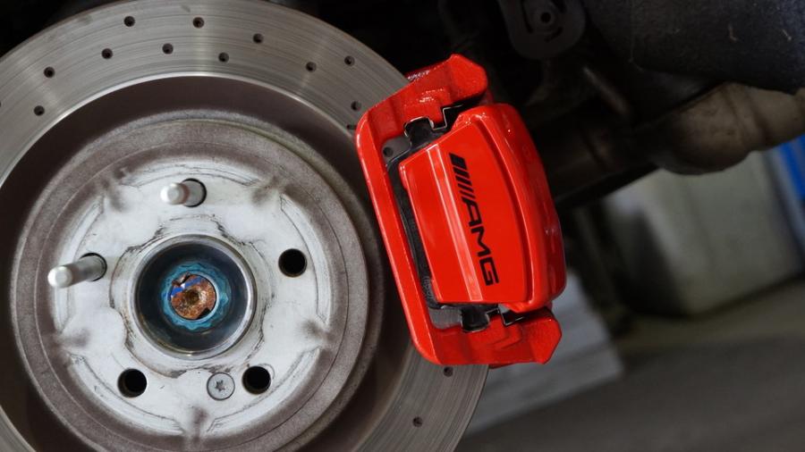 キャリパー塗装施工事例：ベンツSLC　キャリパー塗装　COLOR:#001 Italian losso solid IMG9_2274_oFTpJM_sub2.jpg