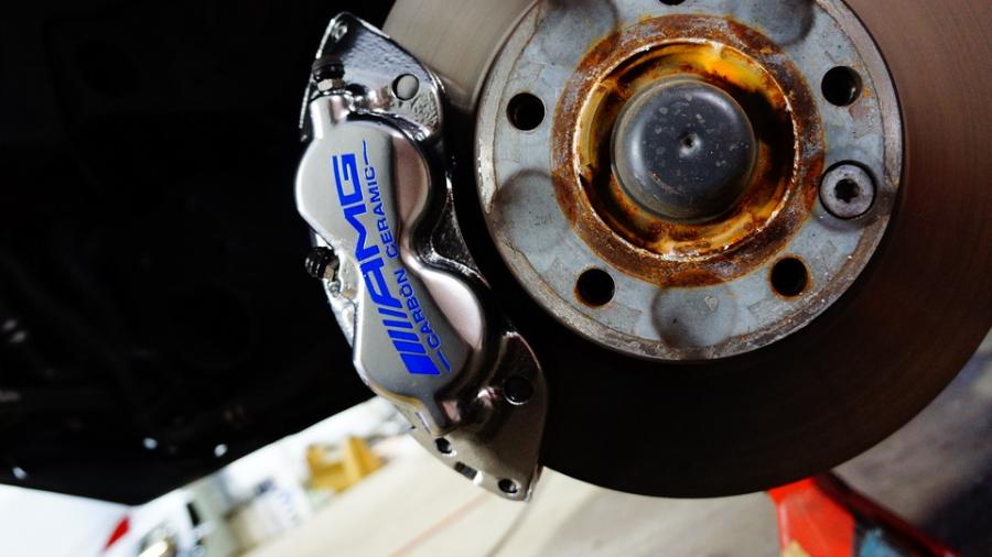 キャリパー塗装施工事例：ベンツGクラス　キャリパー塗装COLOR:#055 Super shining silver metal finish IMG9_2317_cs5GR2_sub1.jpg