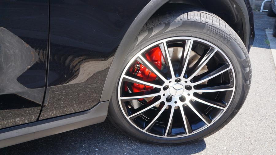 キャリパー塗装施工事例：ベンツGLC43AMG　キャリパー塗装COLOR:#001 Italian losso solid IMG9_2329_C30kmi_sub4.jpg