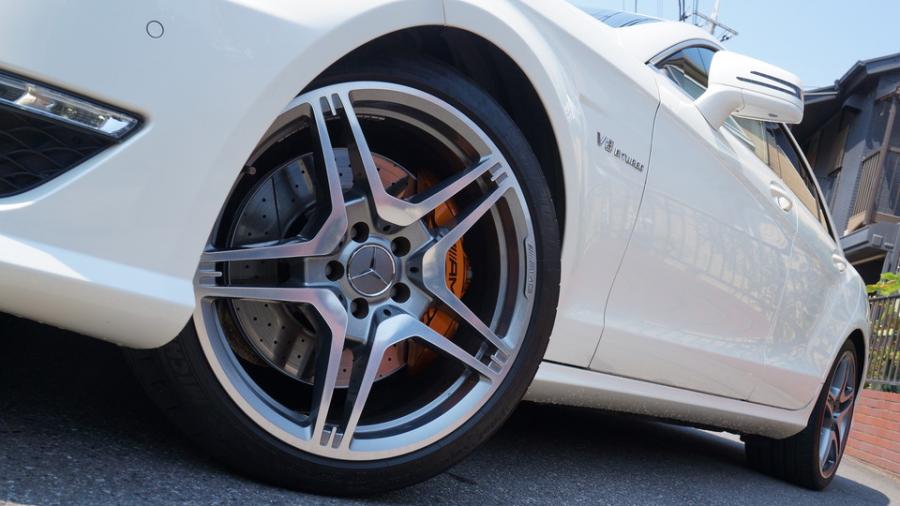 キャリパー塗装施工事例：ベンツCLS36AMGｼｭｰﾃｨﾝｸﾞﾌﾞﾚｰｸ　キャリパー塗装COLOR:#030 Royal art pearl orange gold　ローター塗装COLOR:#004 Blast light gray metalic IMG9_2330_QHQmv9_sub4.jpg