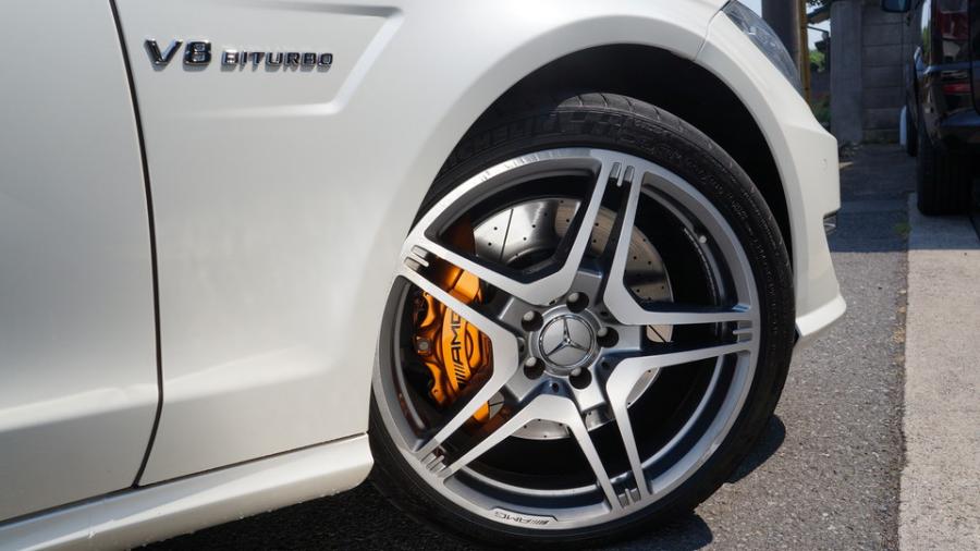 キャリパー塗装施工事例：ベンツCLS36AMGｼｭｰﾃｨﾝｸﾞﾌﾞﾚｰｸ　キャリパー塗装COLOR:#030 Royal art pearl orange gold　ローター塗装COLOR:#004 Blast light gray metalic IMG9_2330_QHQmv9_sub6.jpg