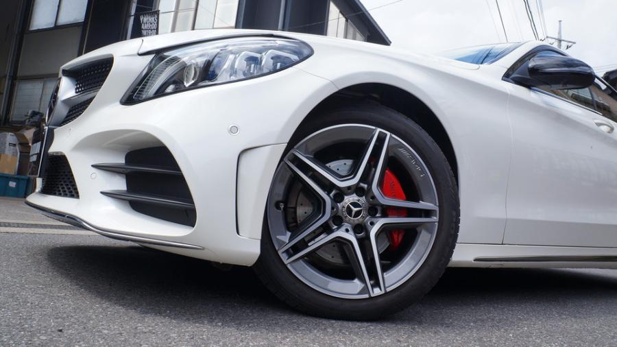 キャリパー塗装施工事例：ベンツCクラスW205　キャリパー塗装COLOR:#001 Italian losso solid IMG9_2333_ZvWshx_sub4.jpg