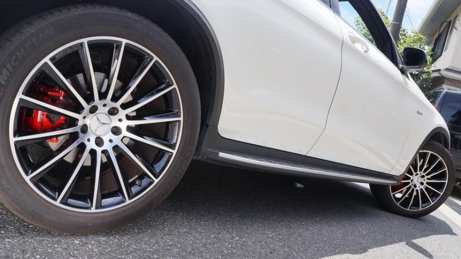 キャリパー塗装施工事例：ベンツGLC43AMG　キャリパー塗装COLOR:#001 Italian losso solid IMG9_2338_rXxJZo_sub6.jpg