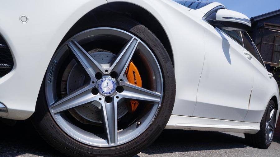 キャリパー塗装施工事例：ベンツCクラス　キャリパー塗装COLOR:#030 Royal art pearl orange gold　D-DASH低ダストブレーキパット装着 IMG9_2348_tqNYJf_sub3.jpg