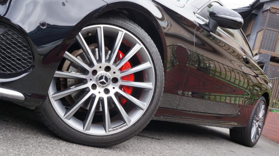 キャリパー塗装施工事例：ベンツCクラスクーペ　キャリパー塗装COLOR:#001 Italian losso solid IMG9_2353_IczoUH_sub4.jpg