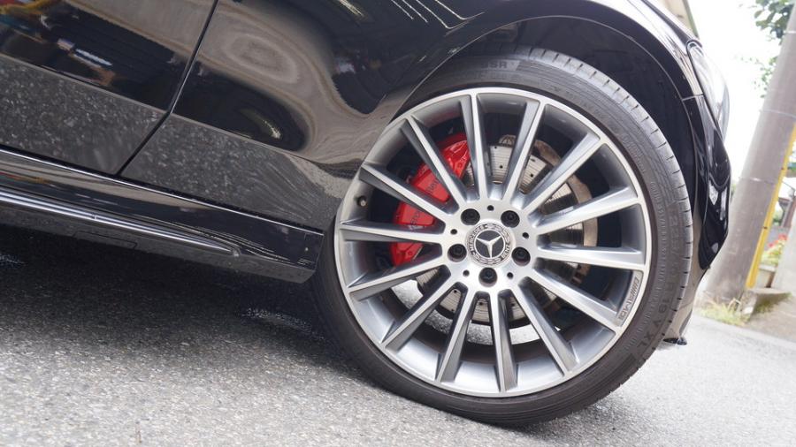 キャリパー塗装施工事例：ベンツCクラスクーペ　キャリパー塗装COLOR:#001 Italian losso solid IMG9_2353_IczoUH_sub6.jpg