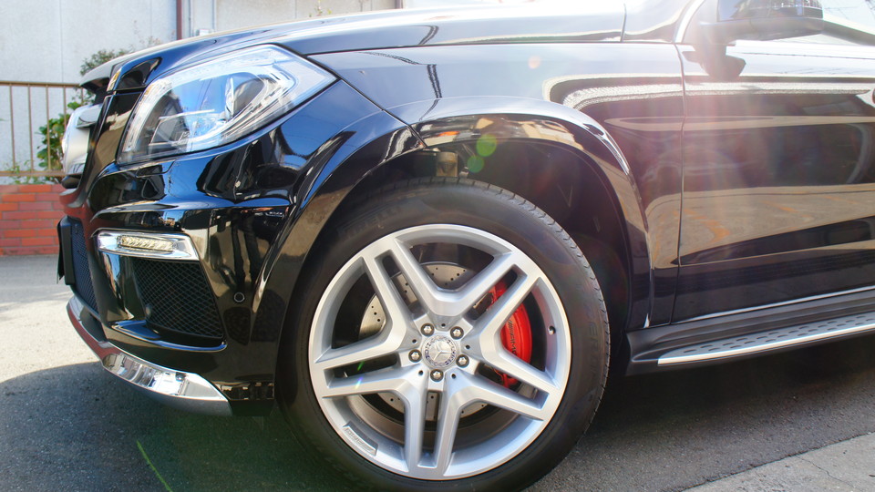 キャリパー塗装施工事例：ベンツGL350 BLUETEC　塗装色：#001 Italian losso solid IMG9_610_6XPpsT_sub6.jpg