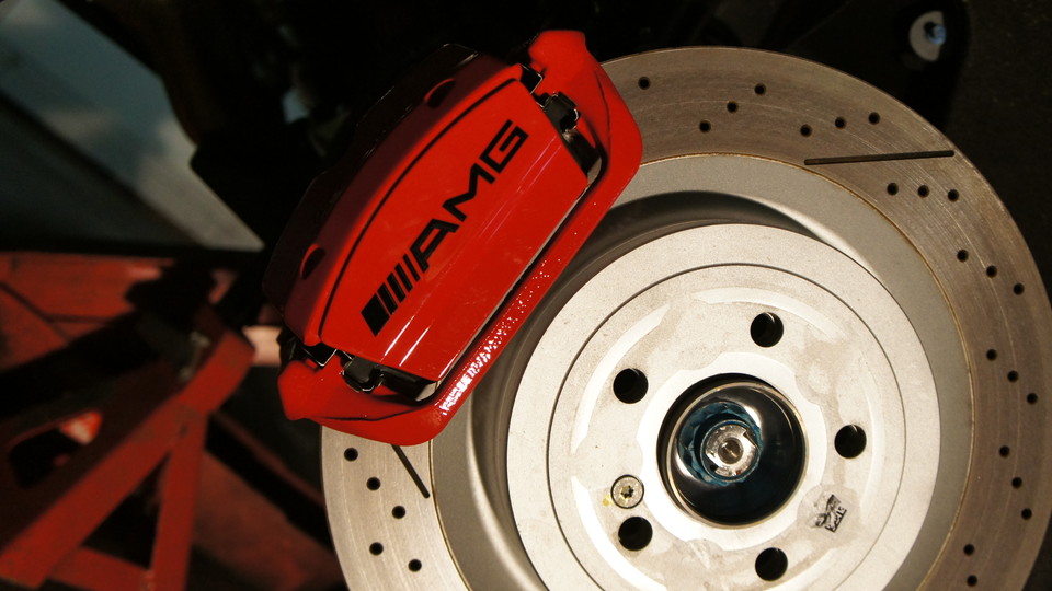 キャリパー塗装施工事例：ベンツBenz-S63AMG　塗装色：	#001 Italian losso solid IMG9_615_iWC9wx_sub2.jpg