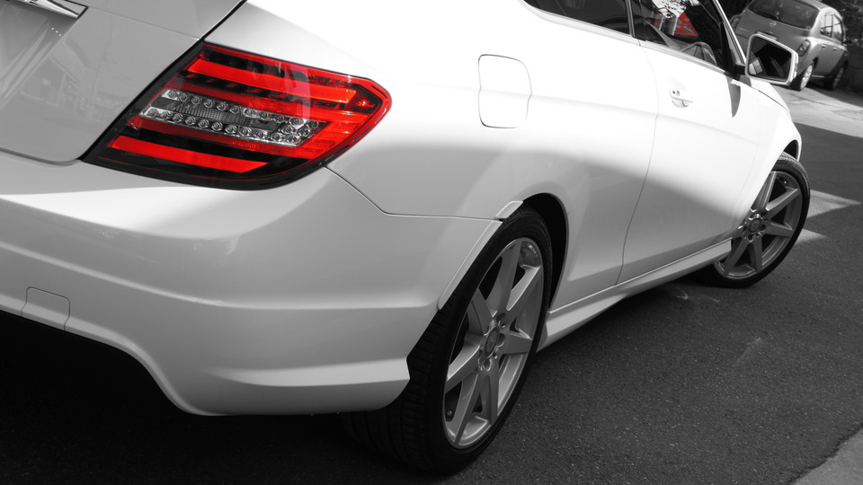 キャリパー塗装施工事例：Mercedes-Benz W204 Coupe純正キャリパー塗装　カラー：#001 Italian losso solid IMG9_666_Cf9QBk_sub6.jpg