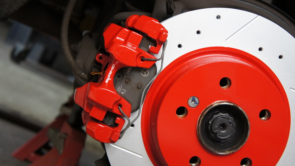 キャリパー塗装施工事例：ベンツEクラスW212クーペ純正キャリパー塗装　カラー：#001 Italian losso solid＆ローター加工Type：SD IMG9_726_GCNyRB_sub1.jpg