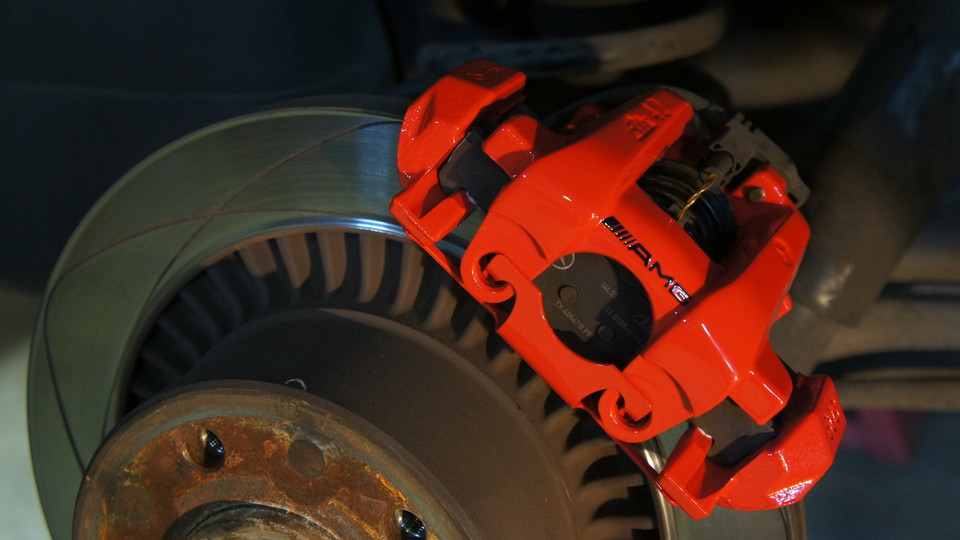 キャリパー塗装施工事例：ベンツG55AMGキャリパー塗装　カラー：#001 Italian losso solid IMG9_733_zpVOsP_sub1.jpg