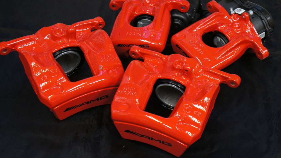 キャリパー塗装施工事例：ベンツCLA純正キャリパー塗装　カラー：#001 Italian losso solid IMG9_754_2WCXk9_sub1.jpg