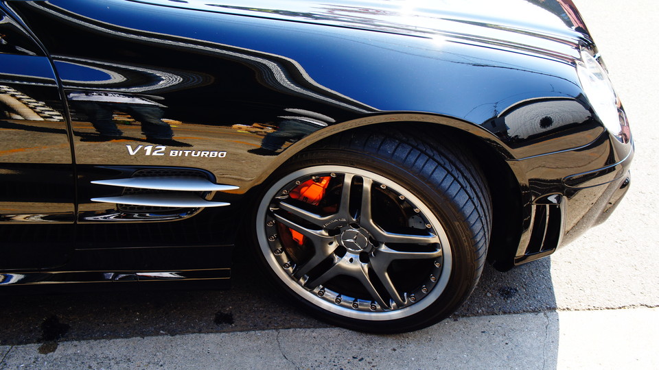 キャリパー塗装施工事例：ベンツSL65AMG純正キャリパー塗装　カラー：#098 honey of pearl orange IMG9_761_oWzgTb_sub7.jpg