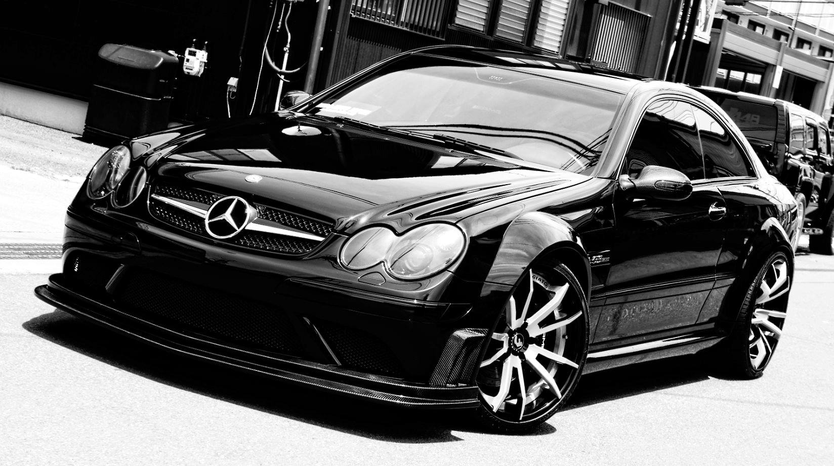 キャリパー塗装施工事例：Benz CLK63AMG Black Seriesキャリパー塗装＆ローター塗装＆LOGO★キャリパーCOLOR:hyper metallic black#009、ローターCOLOR:deep marine flake blue#067 IMG9_814_djBoNb_sub12.jpg