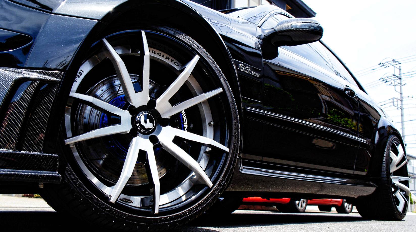 キャリパー塗装施工事例：Benz CLK63AMG Black Seriesキャリパー塗装＆ローター塗装＆LOGO★キャリパーCOLOR:hyper metallic black#009、ローターCOLOR:deep marine flake blue#067 IMG9_814_djBoNb_sub3.jpg