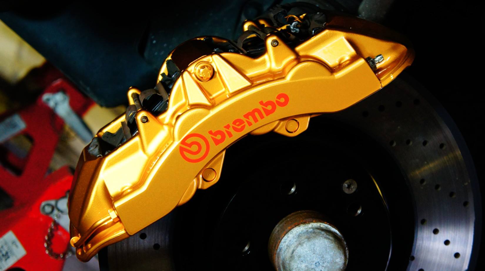 Benz E55AMGキャリパー塗装＆ローター塗装＆LOGO★キャリパーCOLOR:tokyo midnight gold#003、ローターCOLOR:matte black