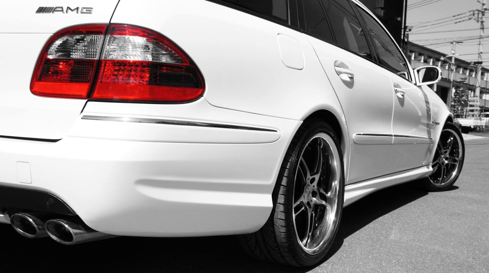 キャリパー塗装施工事例：Benz E55AMG SW W211キャリパー塗装＆LOGO★COLOR:#011 royal flash candy red IMG9_855_3cE543_sub5.jpg